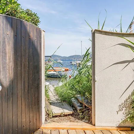 Villa Front De Acces Presqu'ile De Giens-sea And Mountain Pleasure Hyeres