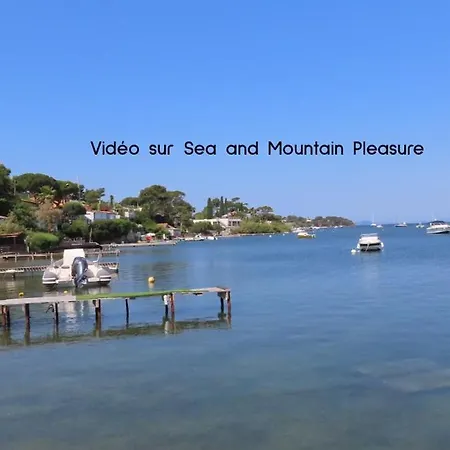 Front De Acces Presqu'ile De Giens-sea And Mountain Pleasure Villa